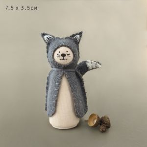 Ζωάκι woodland - Γάτα 7,5x3εκ. Ζωάκι woodland - Γάτα 7,5x3εκ.