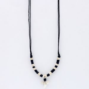 Κολιέ Bali με Δόντι Καρχαρία Μαύρο & Λευκό