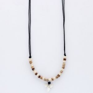 Κολιέ Bali με Δόντι Καρχαρία Μπεζ