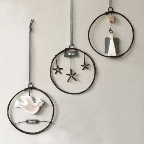 Sml rusty wire wreath-Dove/peace Size: 7x0,5x7,5 cm