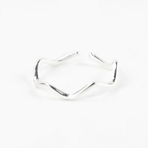 Adjustable, silver plated metal finger or toe ring Approx 2cm diameter