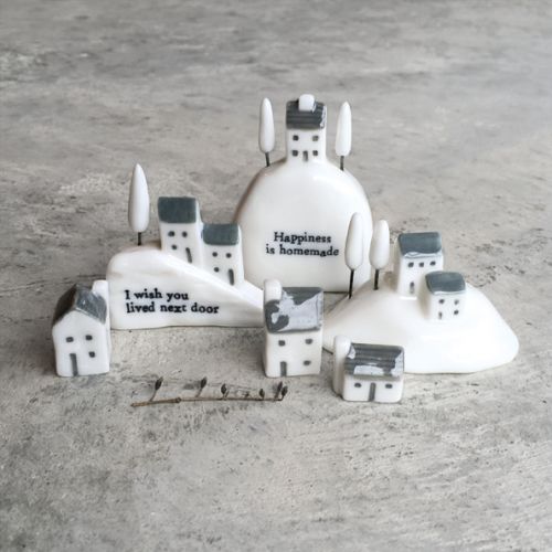 Porcelain House No:4