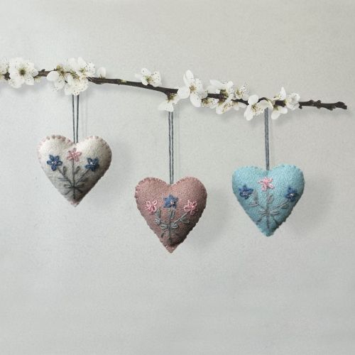 Καρδιά φλοράλ κέντημα 5εκ. - κρεμ