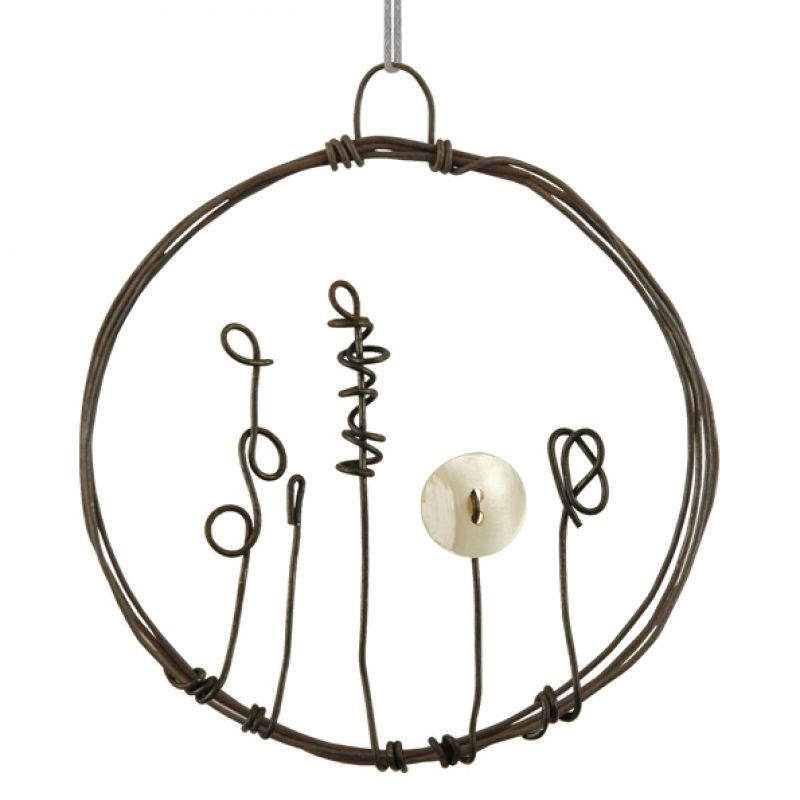 Sml hanging metal wreath-Flowers