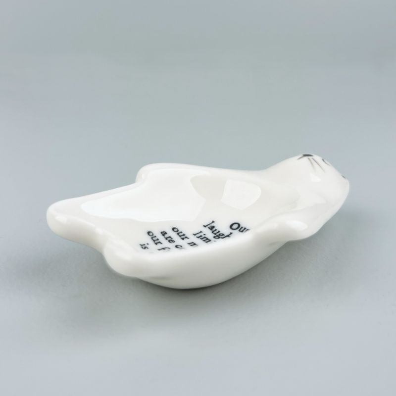 Flat dish-Cat/Our laughs are limitless