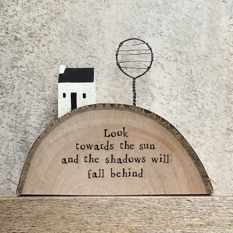 Σπίτι στο λόφο 8,5x10 εκ. - Look towards the sun