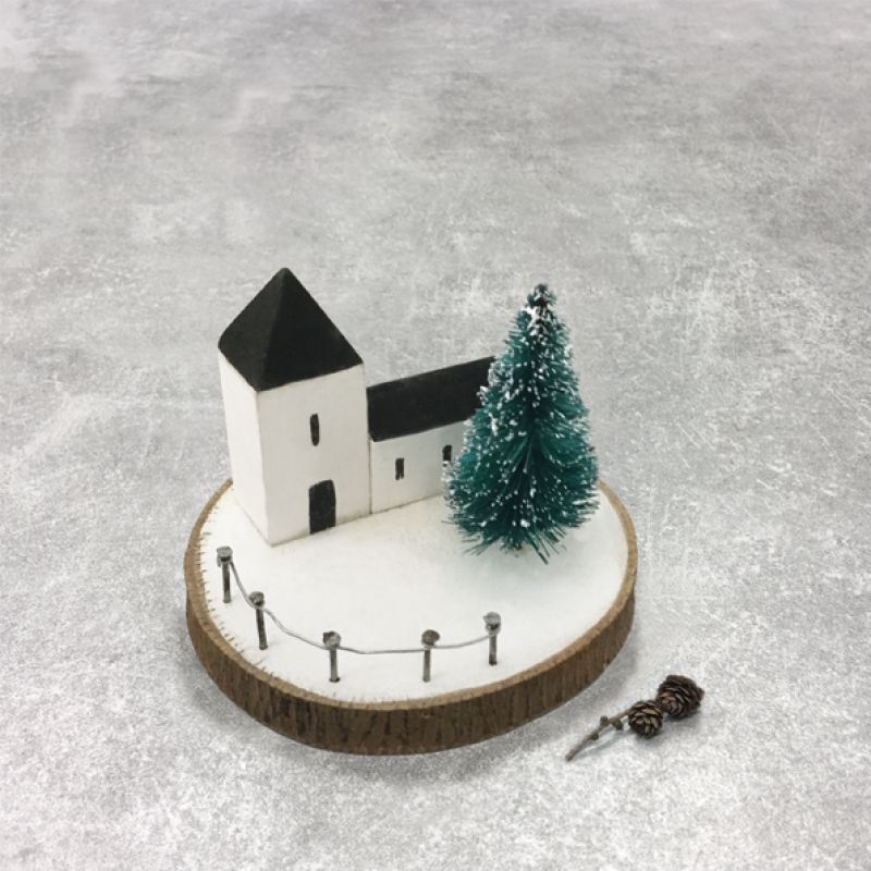 Χειμωνιάτικο τοπίο - Εκκλησία με δέντρο