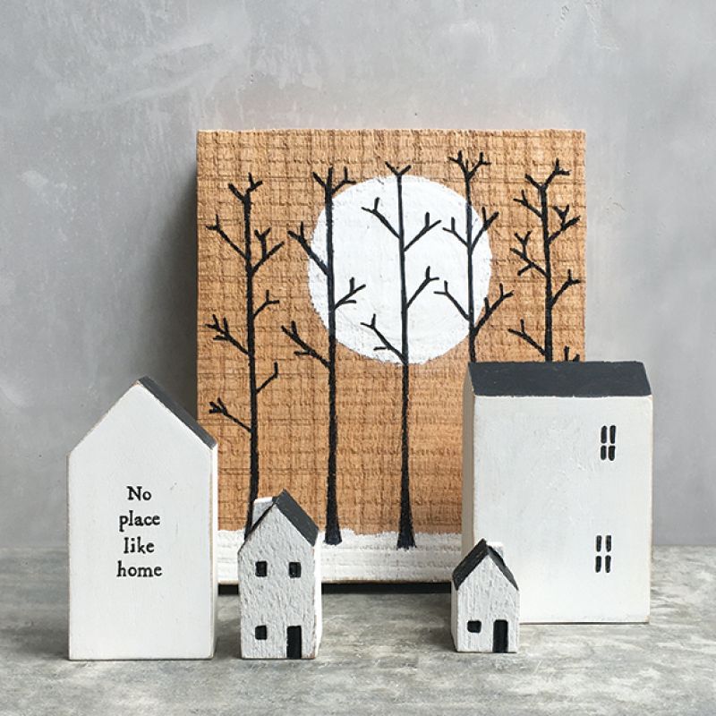 Wood house No 2-May your troubles Size: 9x2x6 cm