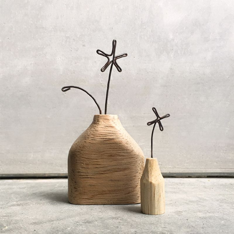 Wire flower in vase-Periwinkle Size: 8x2,2x3,7 cm