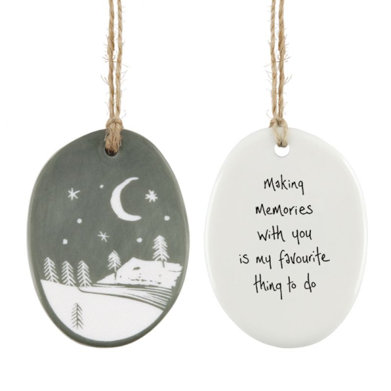 Lucky charm - Sgraffito hanger-Making memories