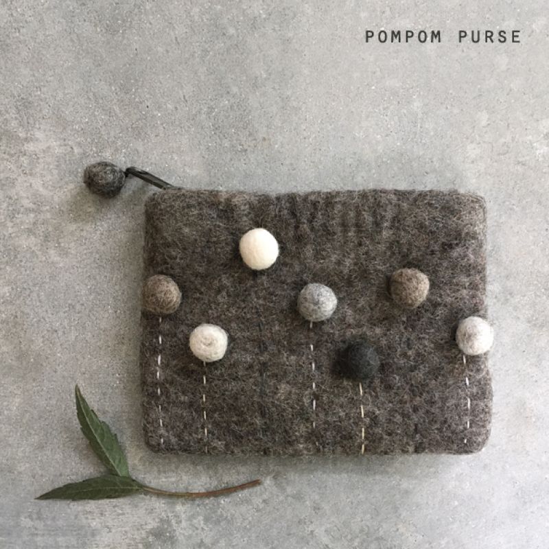 Felt pompom purse-Brown