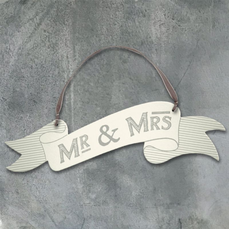 Ribbon sign - Mr & Mrs 