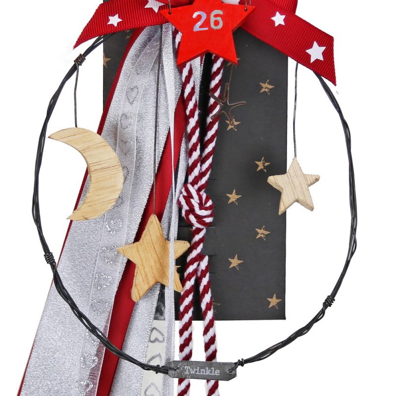 Lucky charm - Lg rusty wire wreath-Stars