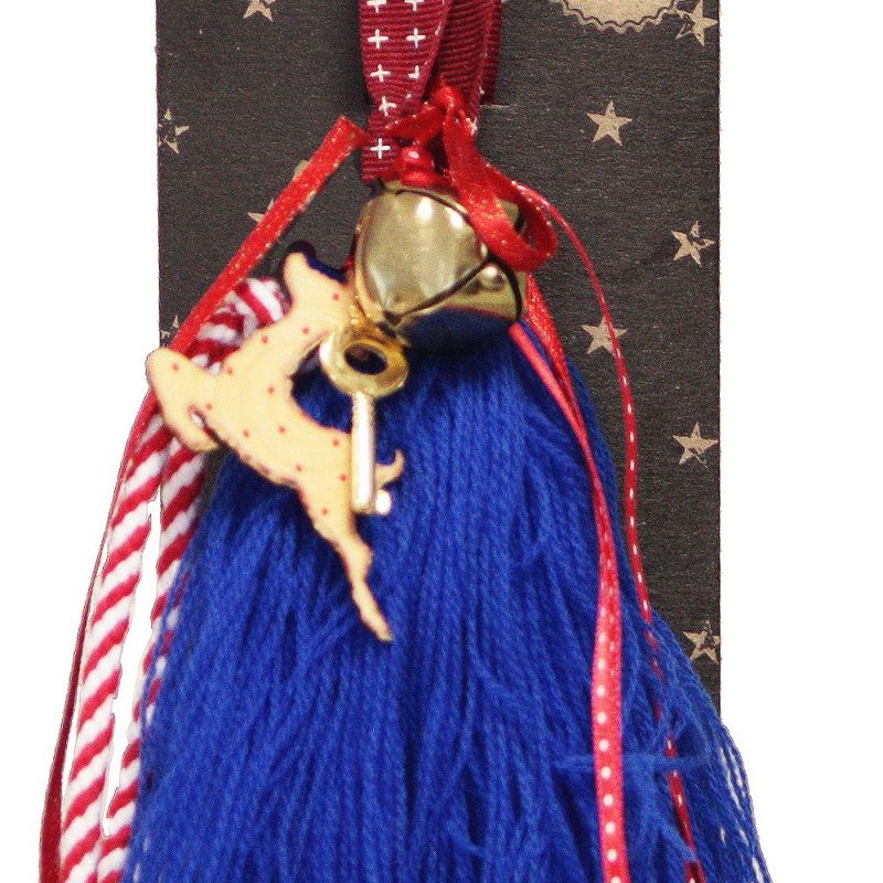 Lucky charm Bright colour tassel