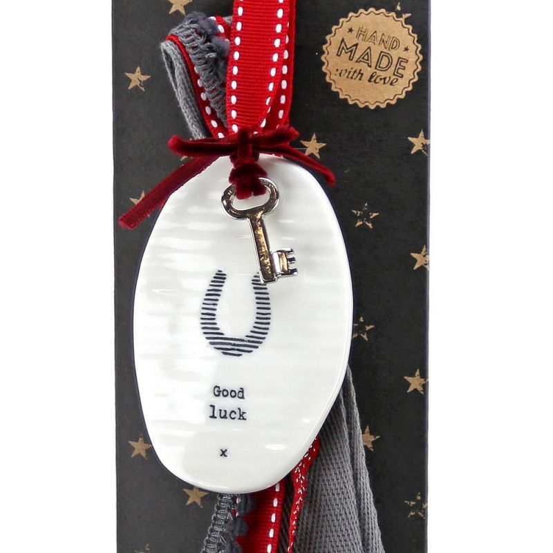 Γούρι Πορσελάνη οβάλ-Πέταλο