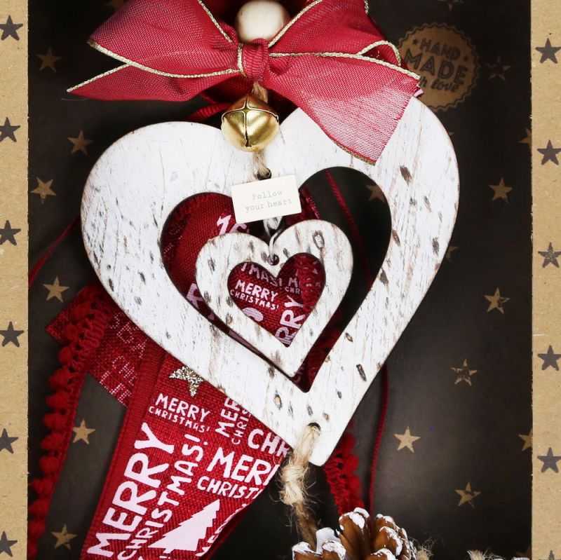 Lucky charm - Hanger heart pinecone platane wood Lucky charm - Hanger heart pinecone platane wood