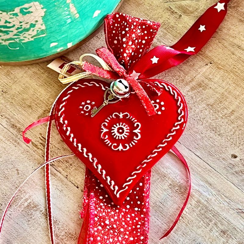 Γούρι Κόκκινο κεραμικό-Καρδιά (24x17εκ.)