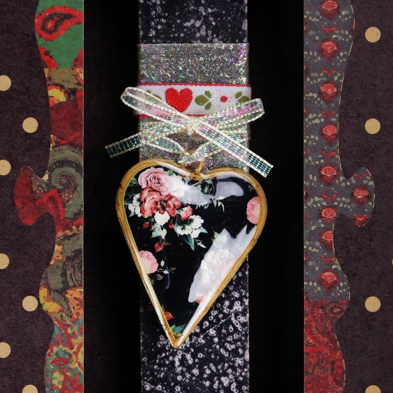 Λαμπάδα Καρδιά φλοράλ μικρή - μαύρη