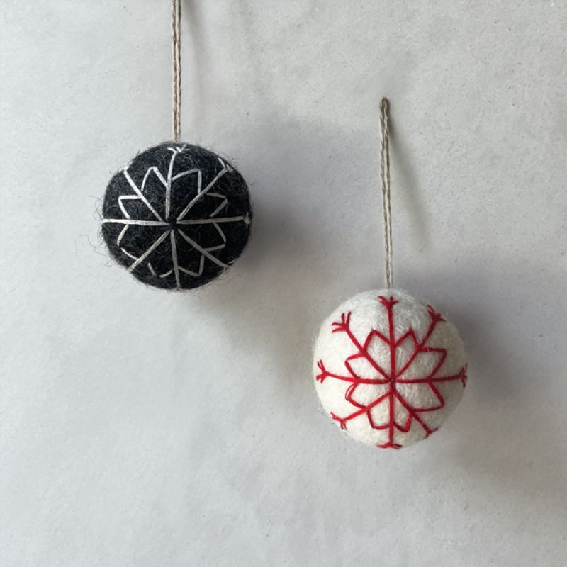 Felt bauble white-Red thread embroidery