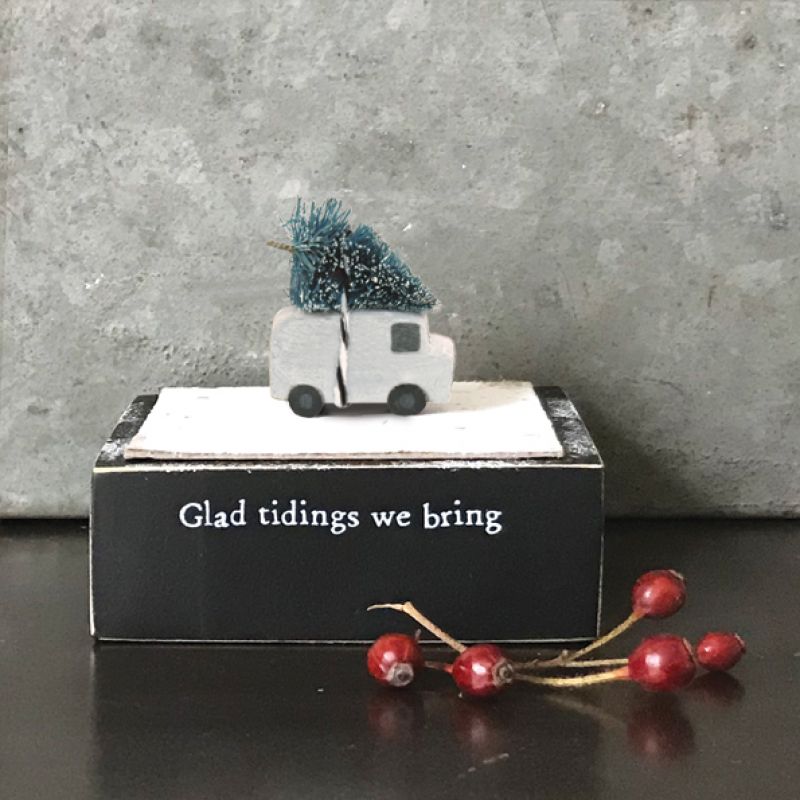 Square block-Glad tidings