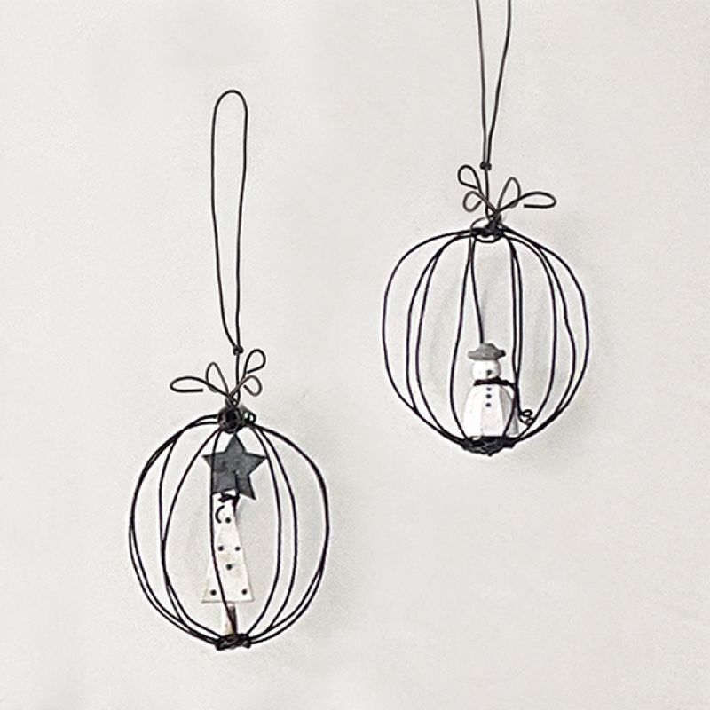 Wire bauble-Christmas tree