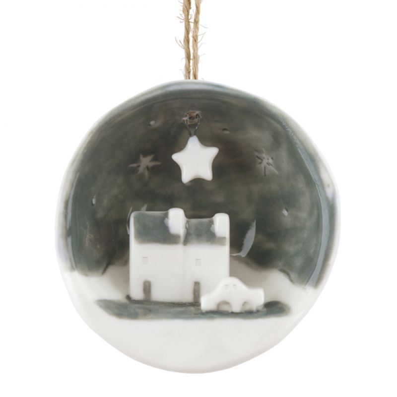 Half porcelain bauble-Distance means