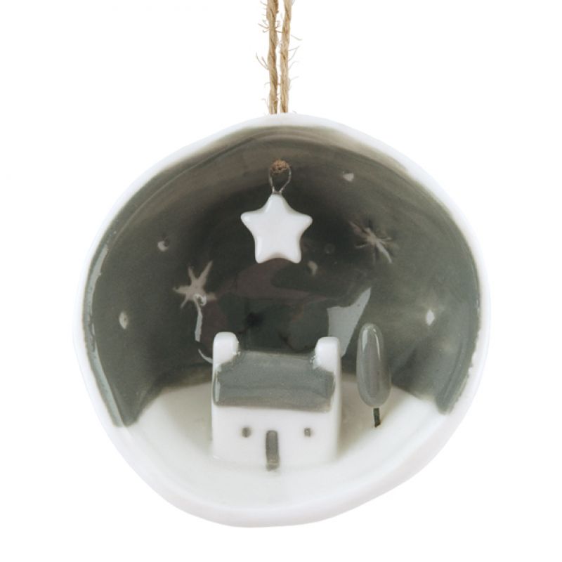 Half porcelain bauble-Best Christmas family