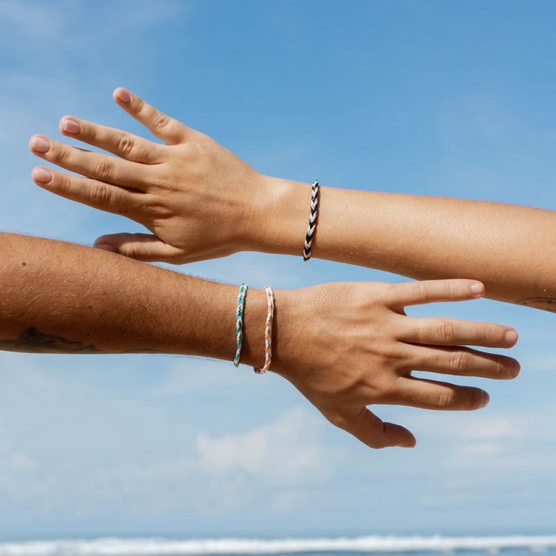 Plaited, wax polyester bracelet