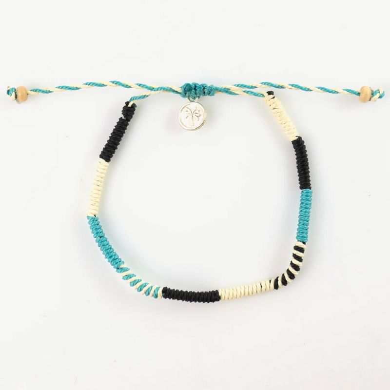 Friendship bracelet 