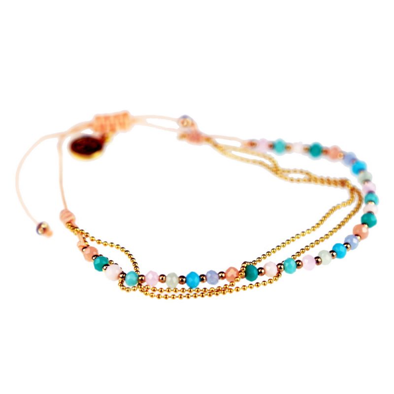 Beaded bracelet with delicate metal chains