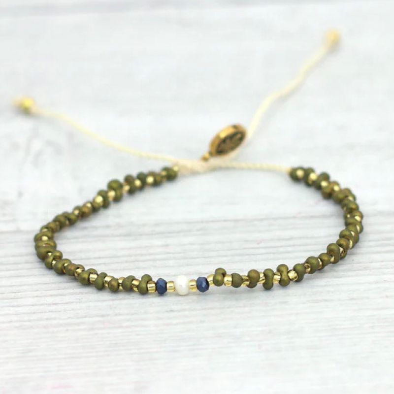 Bracelet with small beads