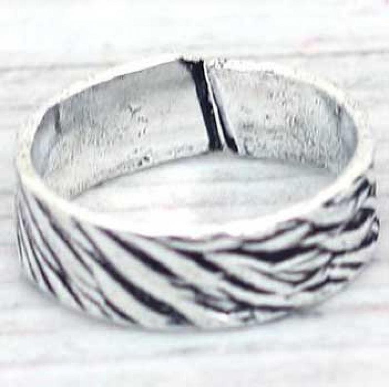 Metal ring