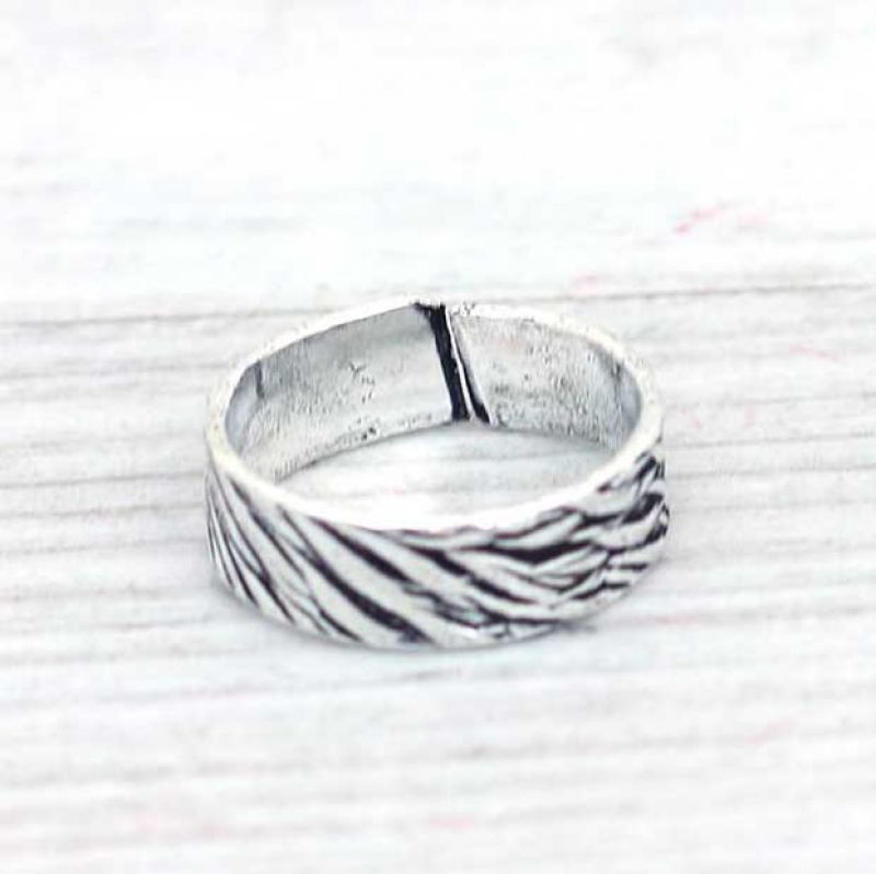 Metal ring