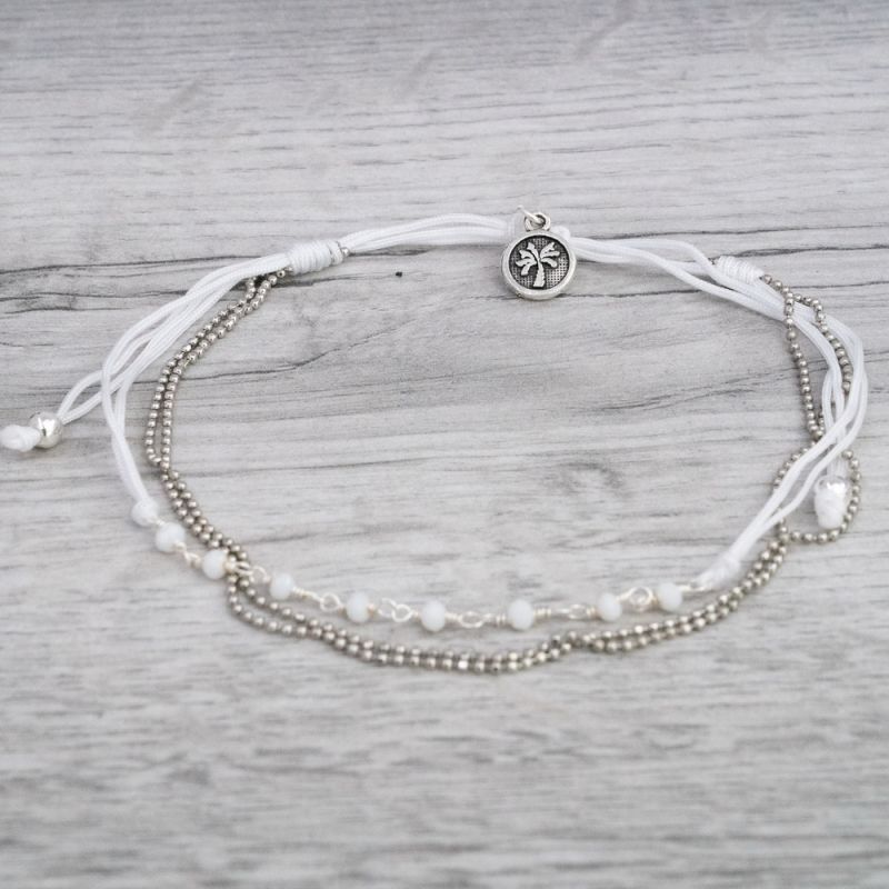 Anklet with delicate metal chains