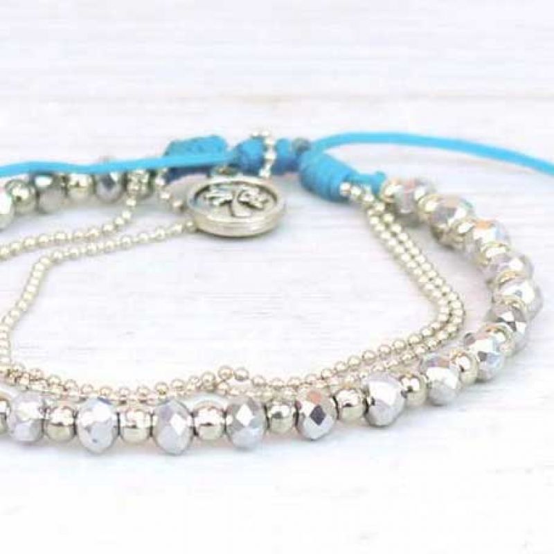Anklet with delicate metal chains