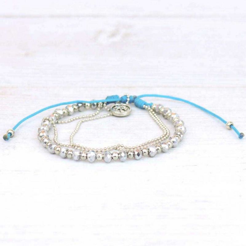 Anklet with delicate metal chains