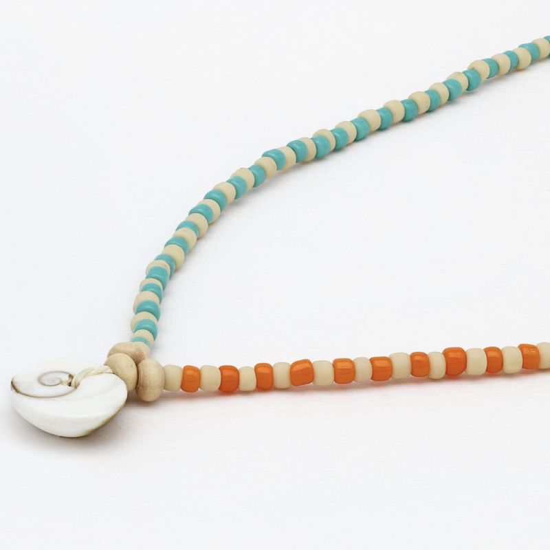 Κολιέ με Ξύλινες Χάντρες & Κοχύλι