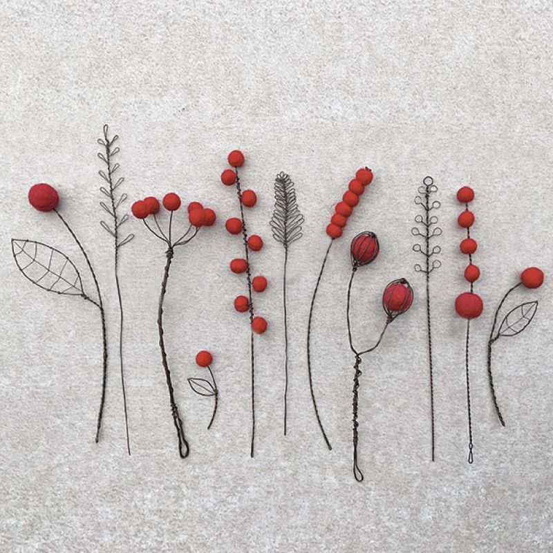 Rusty wire Cow parsley-Red