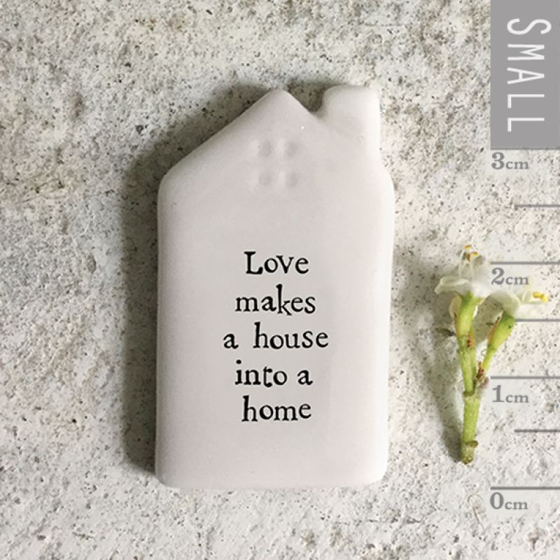 Βότσαλο σπίτι 3,8εκ. - Love makes a house