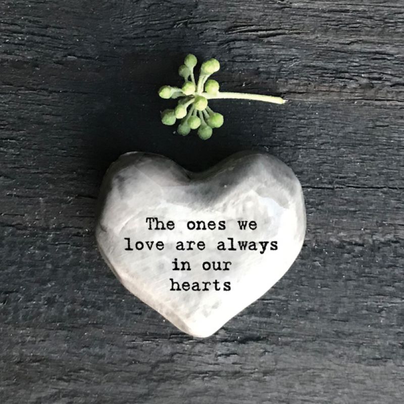 Πέτρα καρδιά - Ones we love