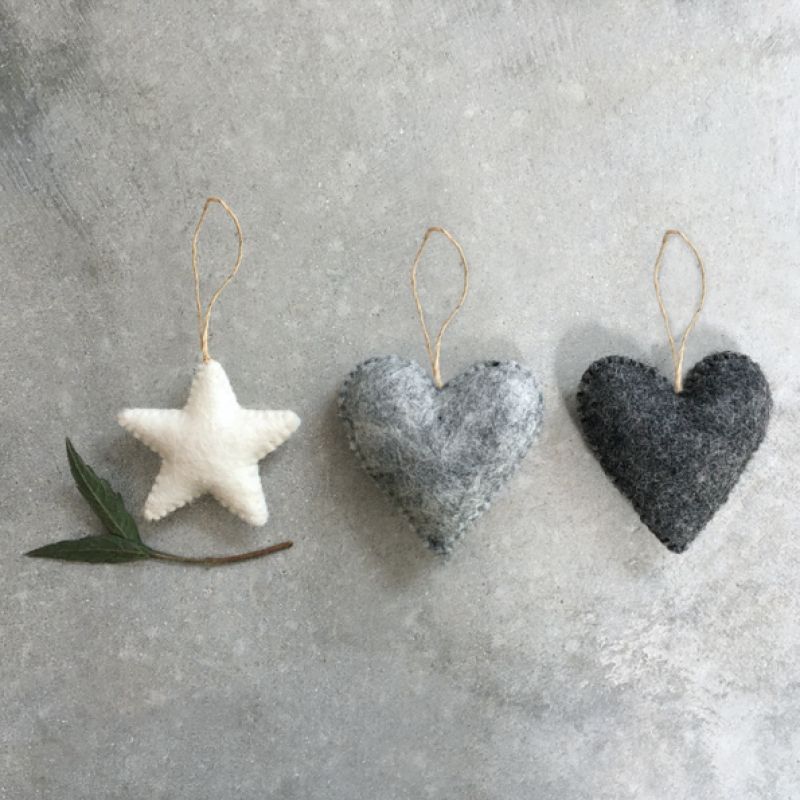 Felt hanging heart-Charcoal