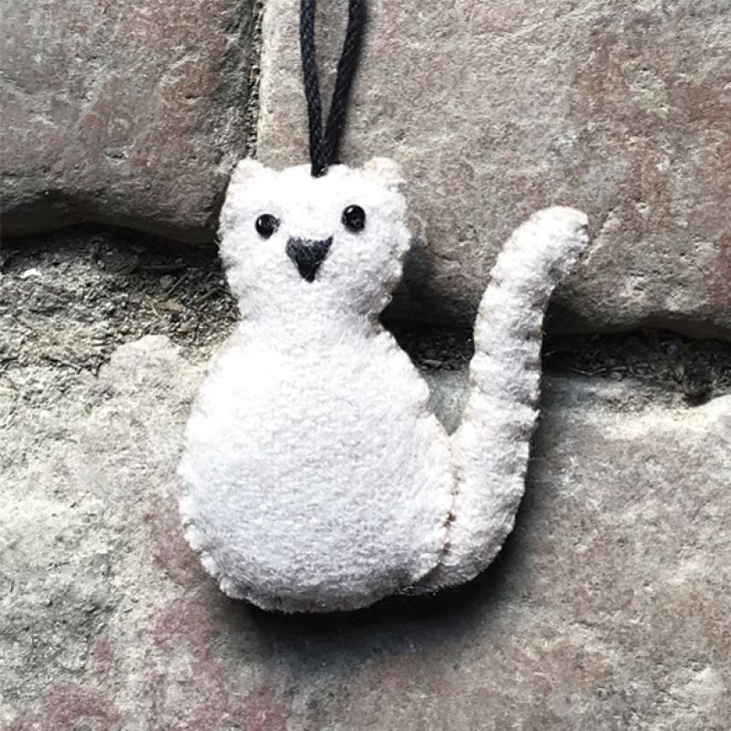 Felt hanging cat-Beige