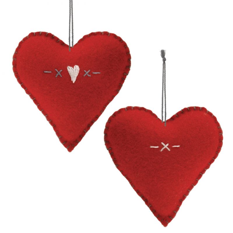 Med embroidered heart-Red / Hearts & crosses