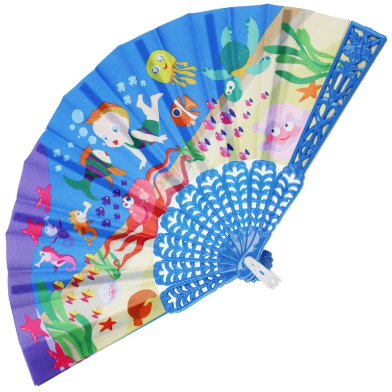 Kid's Spanish fan