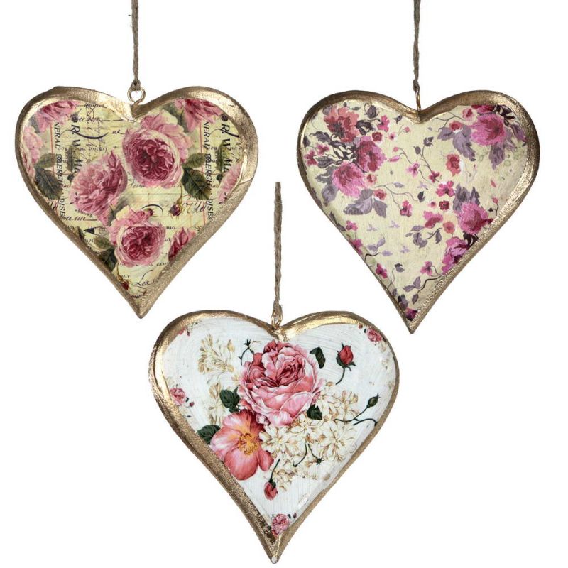 Medium vintage wooden hanging heart dec.