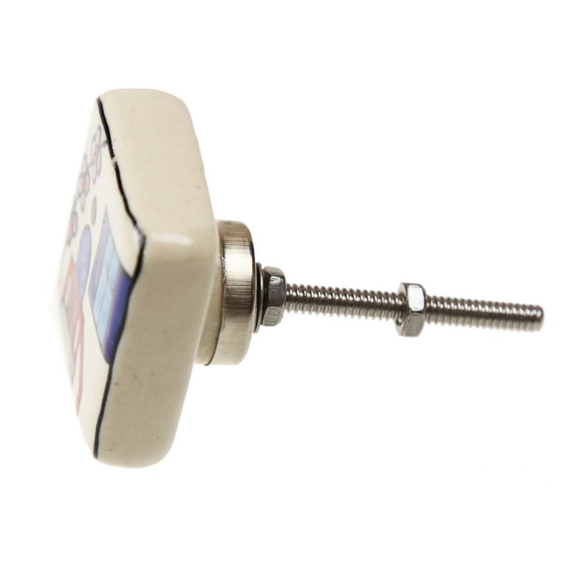 Ceramic Door Knob with 
Stainless Steel Fittings
Square 4 x 4 cms