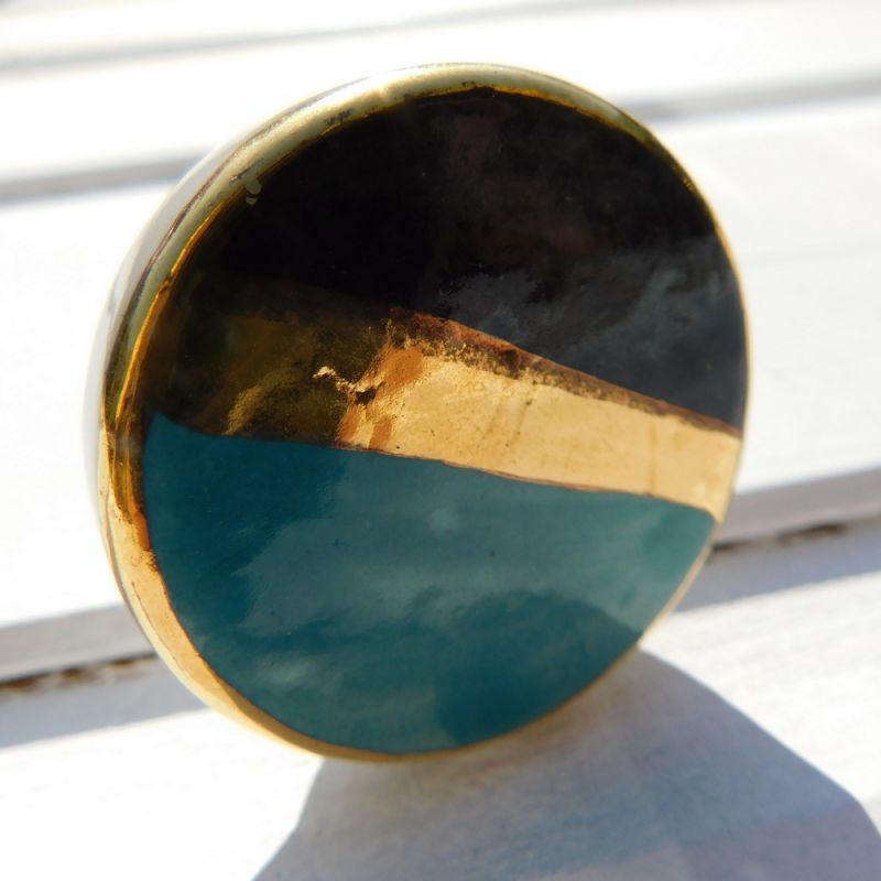 Gold stripe drawer knob 4x7cm