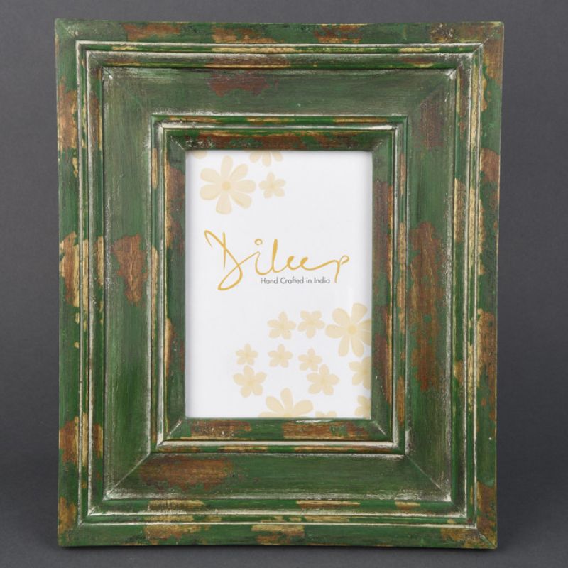 Wooden photo frame green finish 