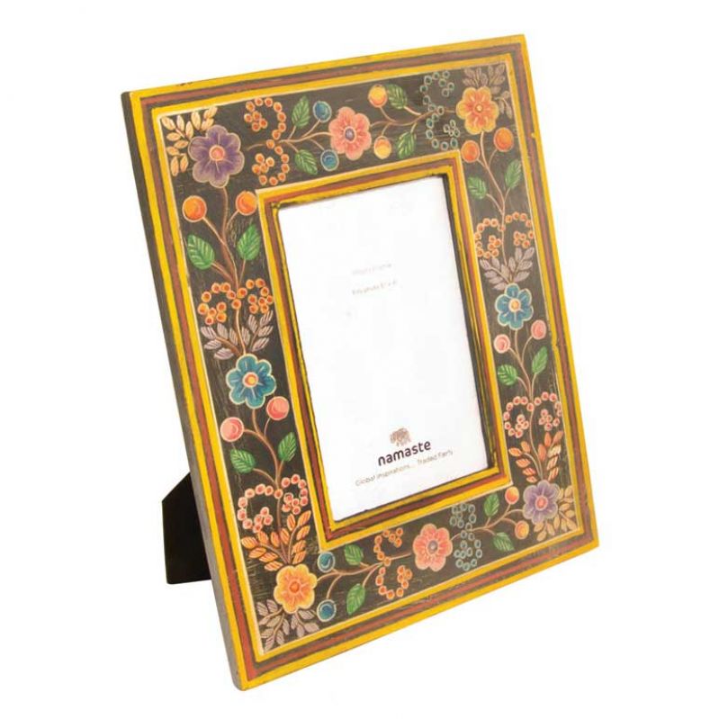 Hand painted wooden photo frame 6x4\'\'