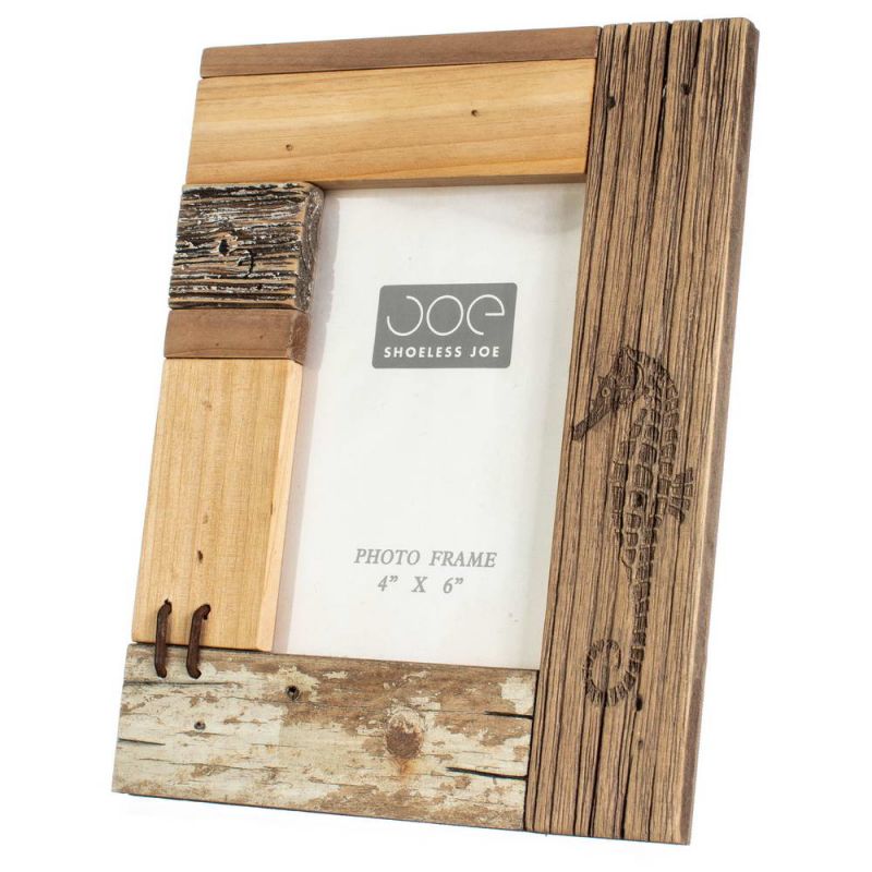 Κορνίζα Ιππόκαμπος ξύλινη 27x22εκ.